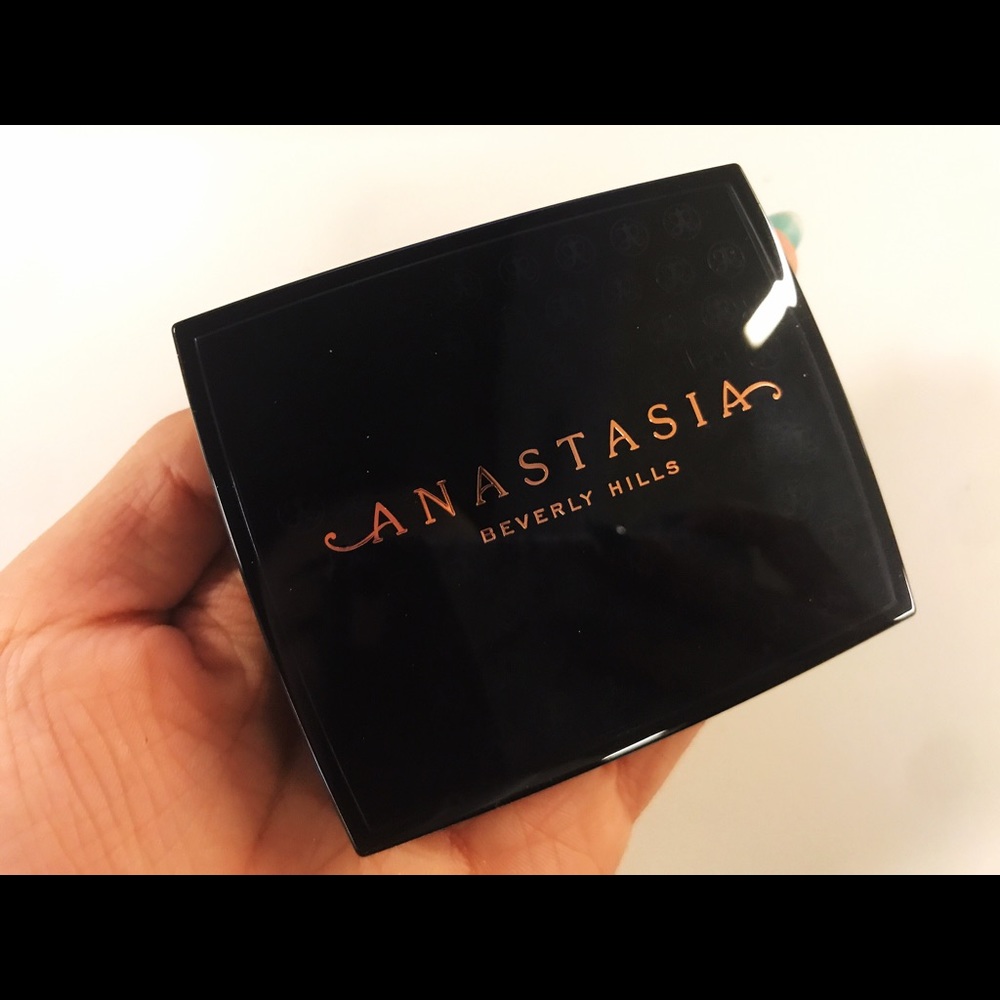 anastasia beverly hills powder bronzer mahogany